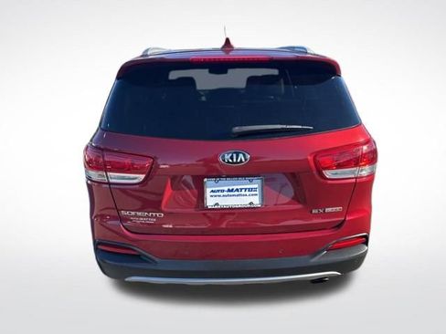 Used 2017 Kia Sorento EX image 4