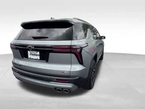 Certified 2025 Chevrolet Traverse Z71 w/ Driver Confidence Package AWD/4WD image 7