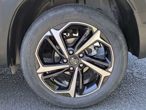Used 2023 Chevrolet TrailBlazer RS w/ Convenience Package FWD image 12