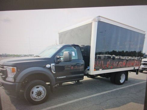 Used 2021 Ford F550 4x4 Regular Cab Super Duty w/ Power Equipment Group image 2