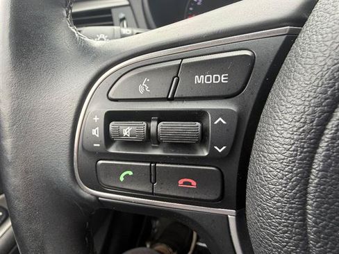 Used 2018 Kia Optima S FWD image 17