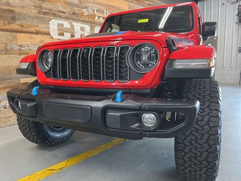 Used 2024 Jeep Wrangler Unlimited Rubicon 4xe AWD/4WD image 66