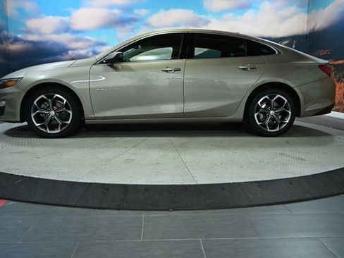 Used 2024 Chevrolet Malibu LT image 5