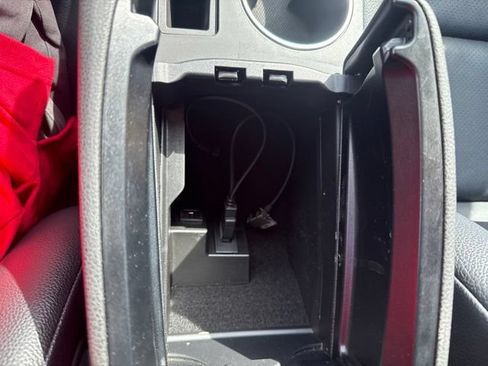 Used 2014 Mercedes-Benz C 250 Sedan image 29