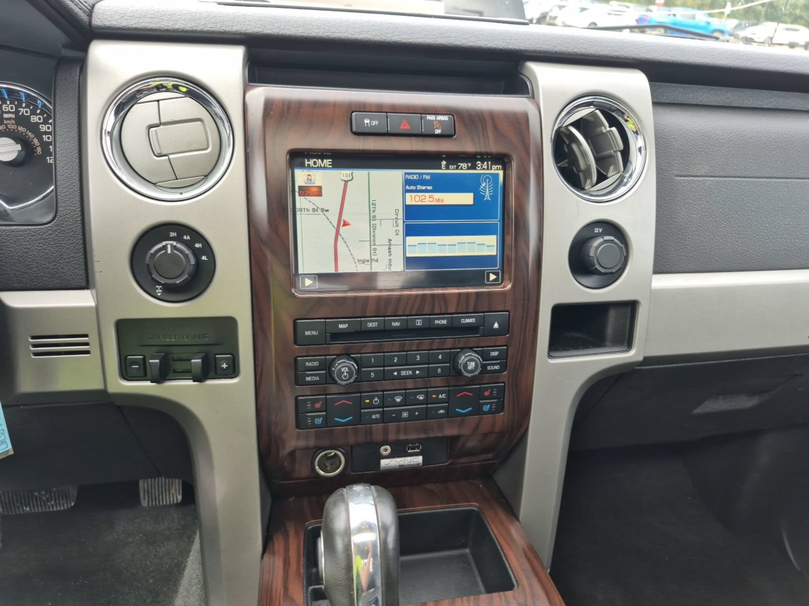Used 2012 Ford F150 Lariat w/ Lariat Chrome Pkg AWD/4WD image 13