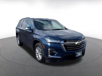 Used 2023 Chevrolet Traverse LT FWD video 2