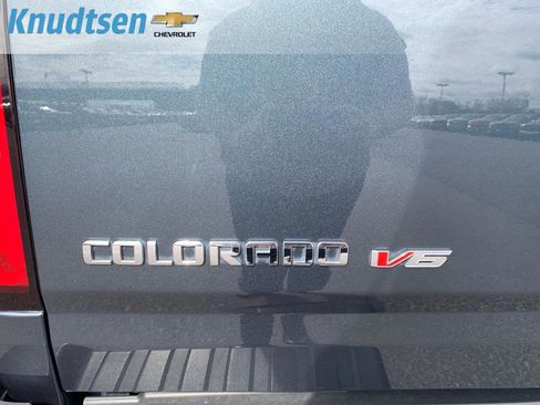 Used 2019 Chevrolet Colorado Z71 AWD/4WD image 15