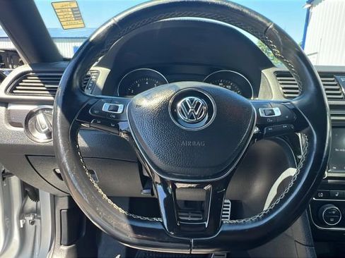 Used 2018 Volkswagen Passat 3.6 FWD image 20
