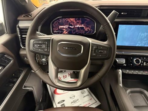 New 2025 GMC Sierra 2500 Denali w/ Denali Reserve Package image 18