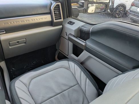Used 2022 Ford F350 Limited AWD/4WD image 18