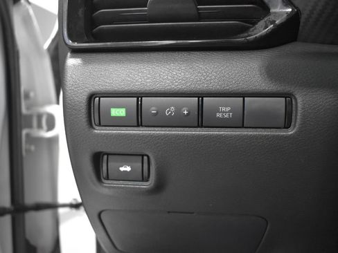 Certified 2023 Nissan Sentra SV w/ SV Premium Package FWD image 19