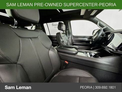 Used 2024 Jeep Wagoneer 4WD w/ Premium Group I image 31