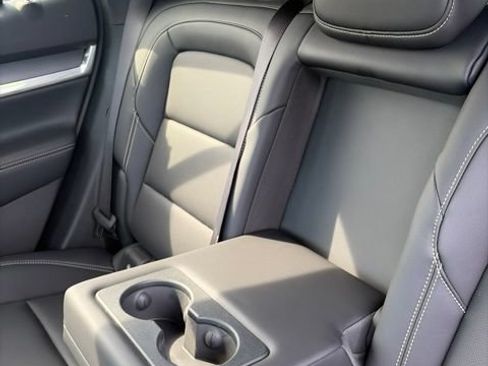 New 2027 GMC Terrain Elevation w/ Elevation Premium Package AWD/4WD image 29