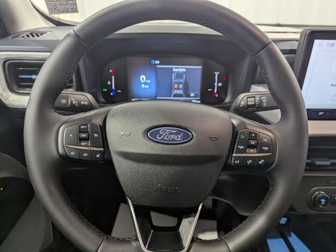Used 2026 Ford Maverick XLT w/ XLT Luxury Package AWD/4WD image 17