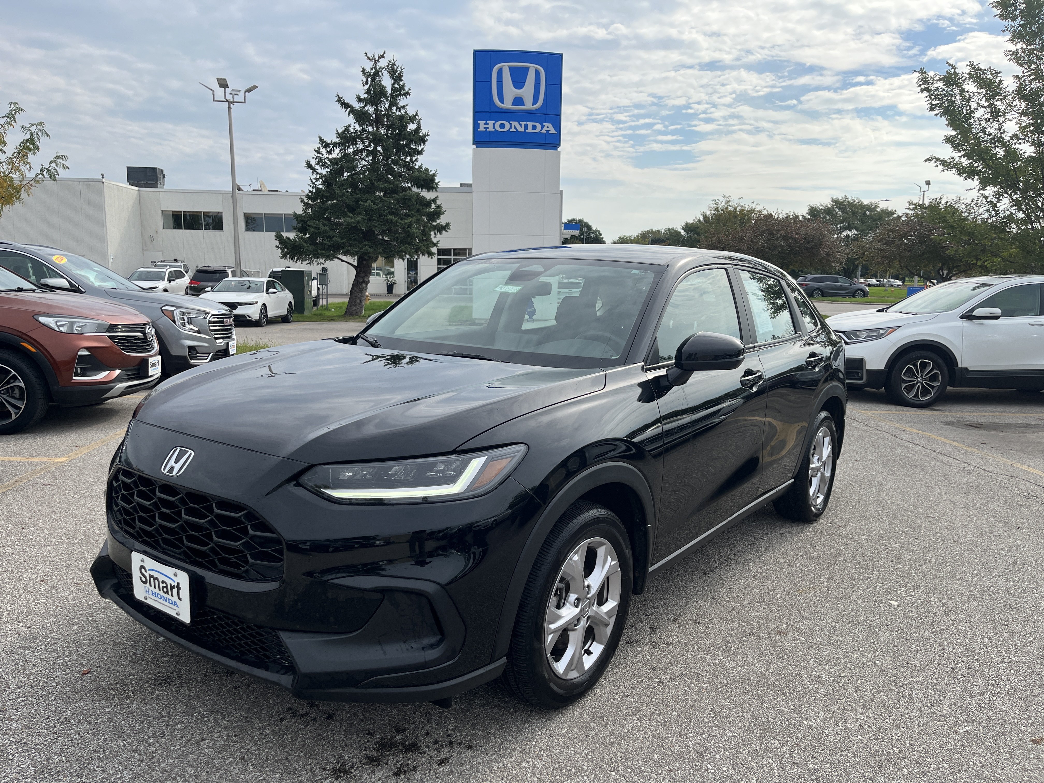 Certified 2024 Honda HR-V LX image 1