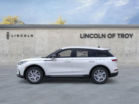 New 2025 Lincoln Corsair AWD image 3