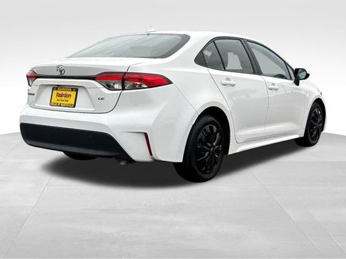 Used 2023 Toyota Corolla LE image 7