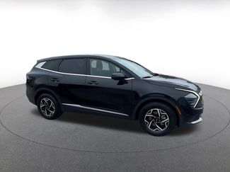 Used 2025 Kia Sportage LX FWD video 2