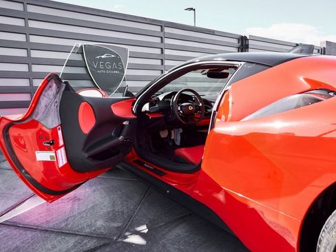 Used 2023 Ferrari SF90 Stradale AWD/4WD image 33