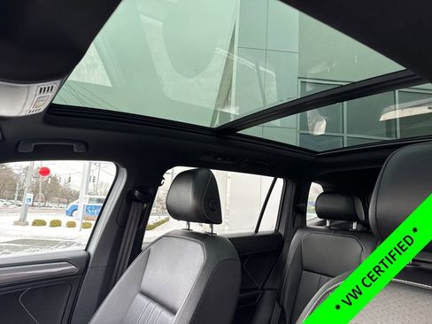 Certified 2024 Volkswagen Tiguan SE R-Line image 14