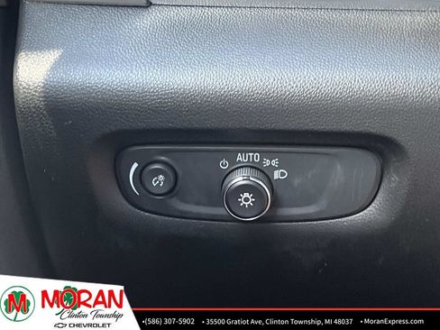 Certified 2023 Chevrolet Traverse LT FWD image 28