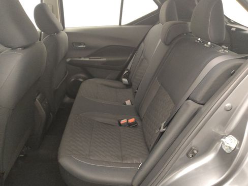 Used 2022 Nissan Kicks SV FWD image 18