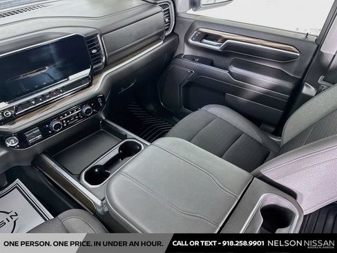 Used 2024 Chevrolet Silverado 2500 LT w/ Convenience Package AWD/4WD image 23