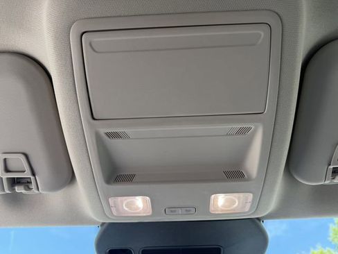 Used 2020 Ford Escape SE FWD image 23