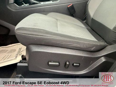 Used 2017 Ford Escape SE image 16