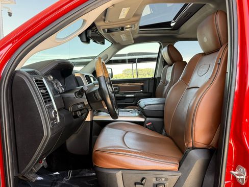 Used 2016 RAM 1500 Laramie Longhorn w/ Convenience Group AWD/4WD image 19