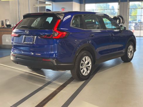 Used 2024 Honda CR-V LX image 4