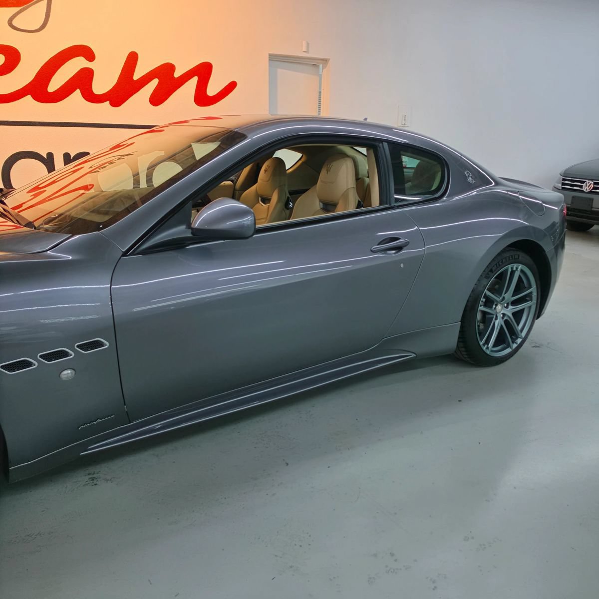 Used 2015 Maserati GranTurismo Sport RWD image 3
