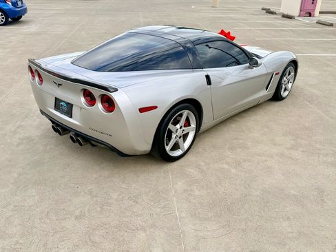 Used 2007 Chevrolet Corvette Coupe w/ Preferred Equipment Group RWD image 50
