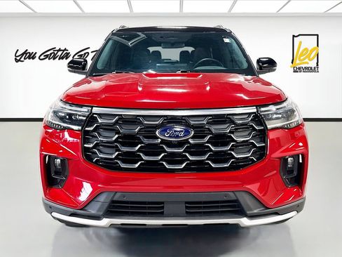 Used 2025 Ford Explorer Platinum w/ Ultimate Package AWD/4WD image 2