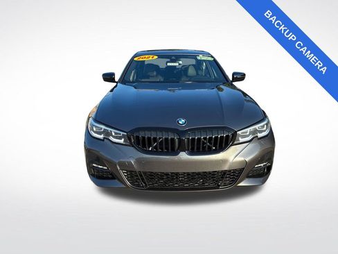 Used 2021 BMW 330i Sedan w/ M Sport Package RWD image 9