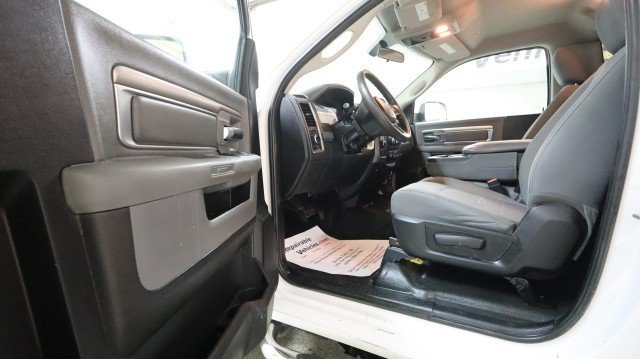 Used 2018 RAM 3500 Tradesman w/ Power & Remote Entry Group AWD/4WD image 9
