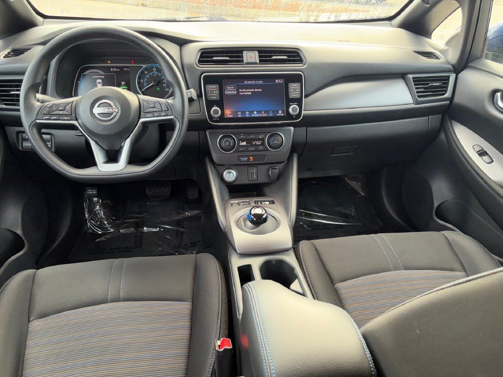 Used 2025 Nissan Leaf S FWD image 22