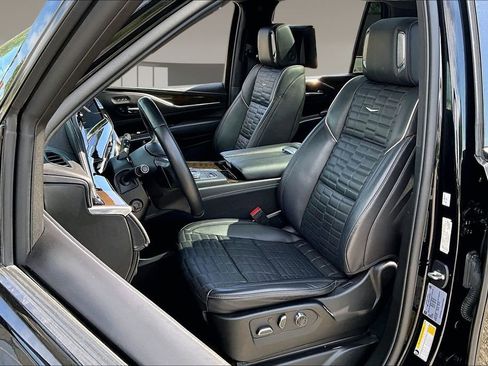 Certified 2023 Cadillac Escalade Sport Platinum AWD/4WD image 27