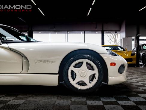 Used 1996 Dodge Viper RT/10 image 26