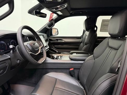 New 2026 Jeep Grand Wagoneer 4WD image 11