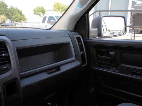 Used 2013 RAM 1500 Express AWD/4WD image 37