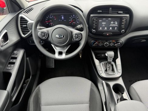 Certified 2021 Kia Soul LX FWD image 19