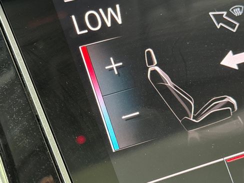 Used 2023 Audi Q7 3.0T Premium Plus image 28