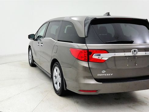 Used 2019 Honda Odyssey EX image 4