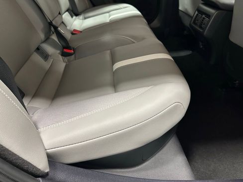 Used 2025 Toyota Camry SE image 52