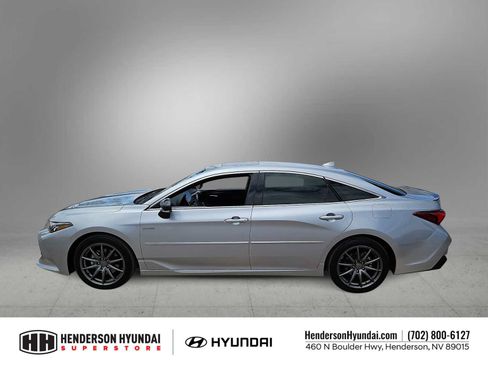 Used 2020 Toyota Avalon XSE w/ Carpet Mat Package FWD image 5