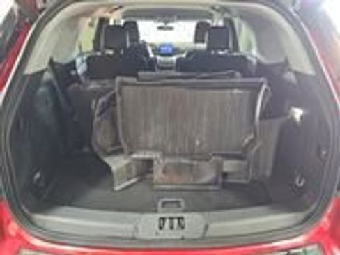 Used 2023 Ford Explorer XLT w/ Equipment Group 202A AWD/4WD image 17