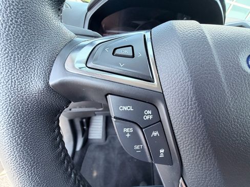 Used 2022 Ford Edge SEL w/ Sport Appearance Package AWD/4WD image 15