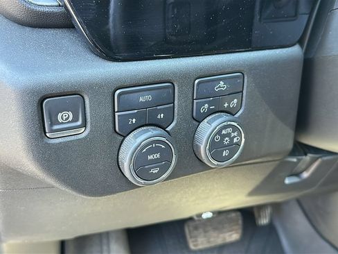 Used 2024 Chevrolet Silverado 1500 RST w/ Convenience Package II AWD/4WD image 17