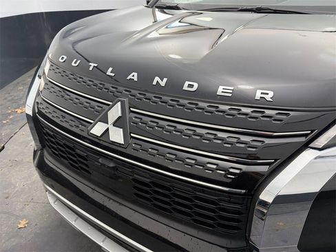 Used 2024 Mitsubishi Outlander SEL image 31
